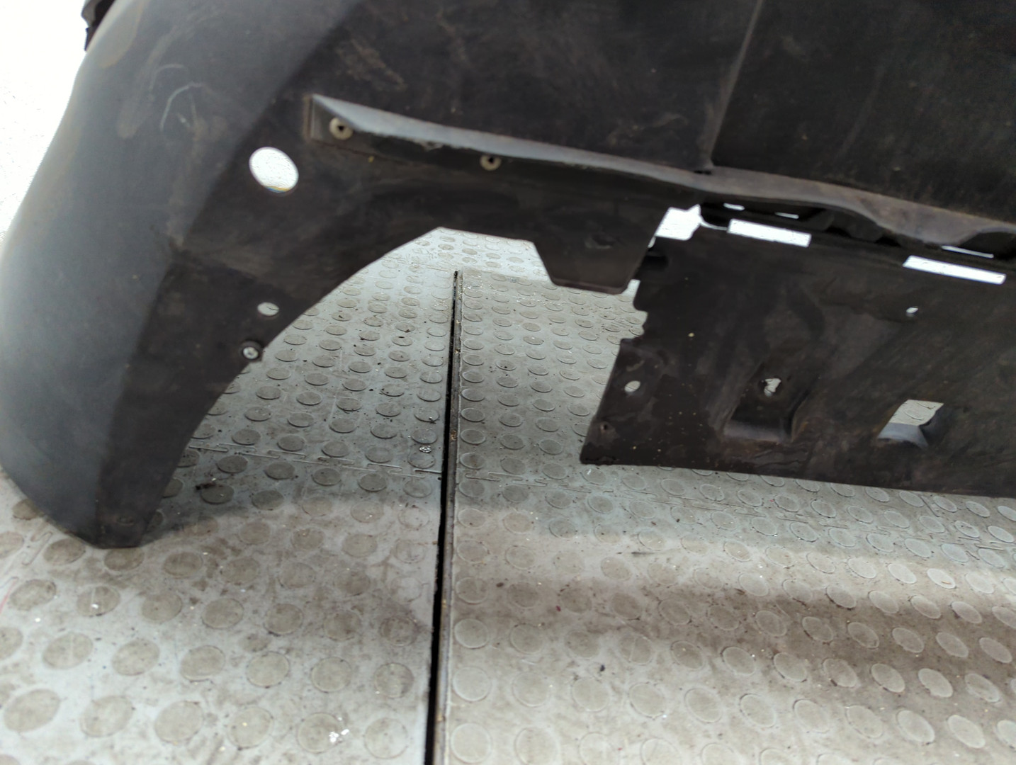 Бампер передний