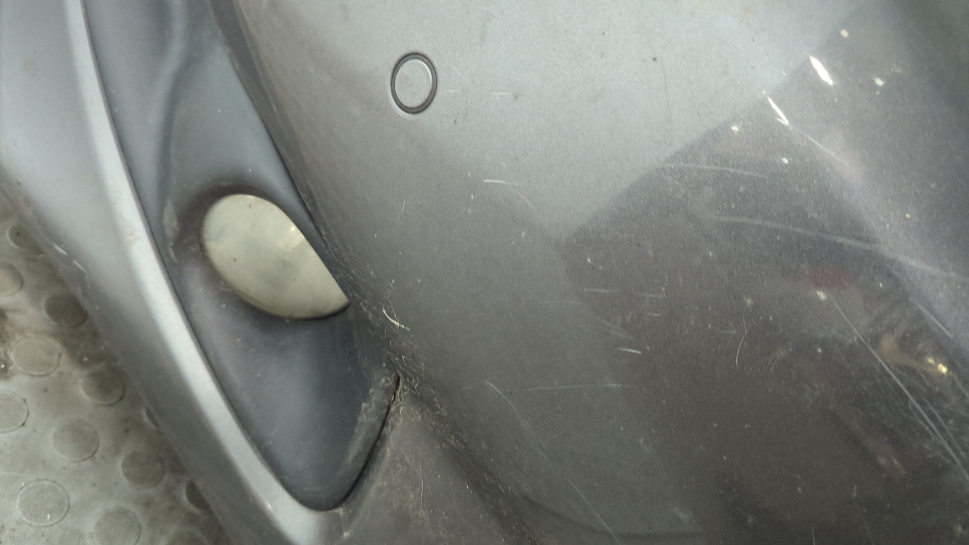 Бампер передний