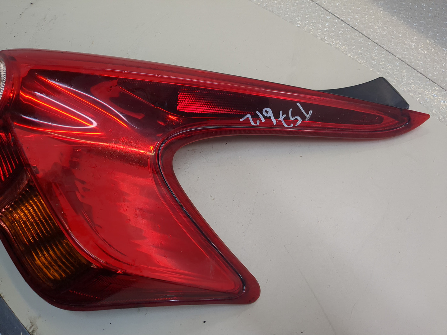 Фонарь задний правый