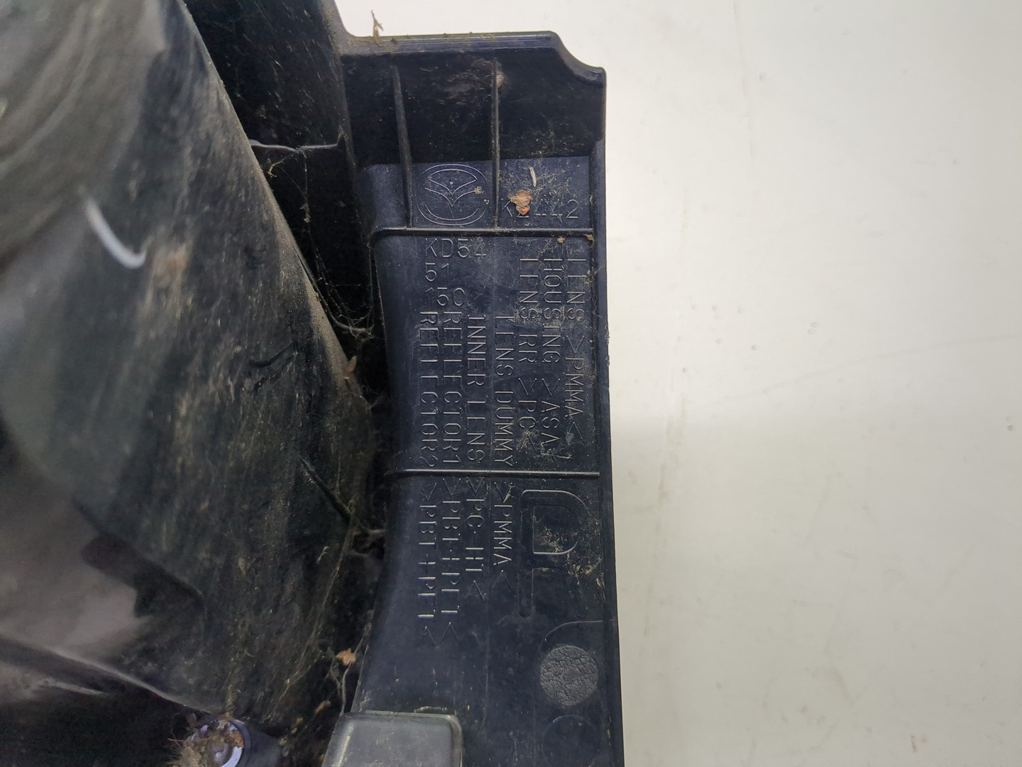 Фонарь задний правый