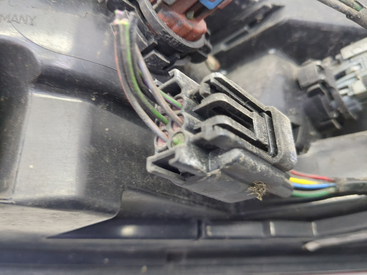 Фонарь задний левый