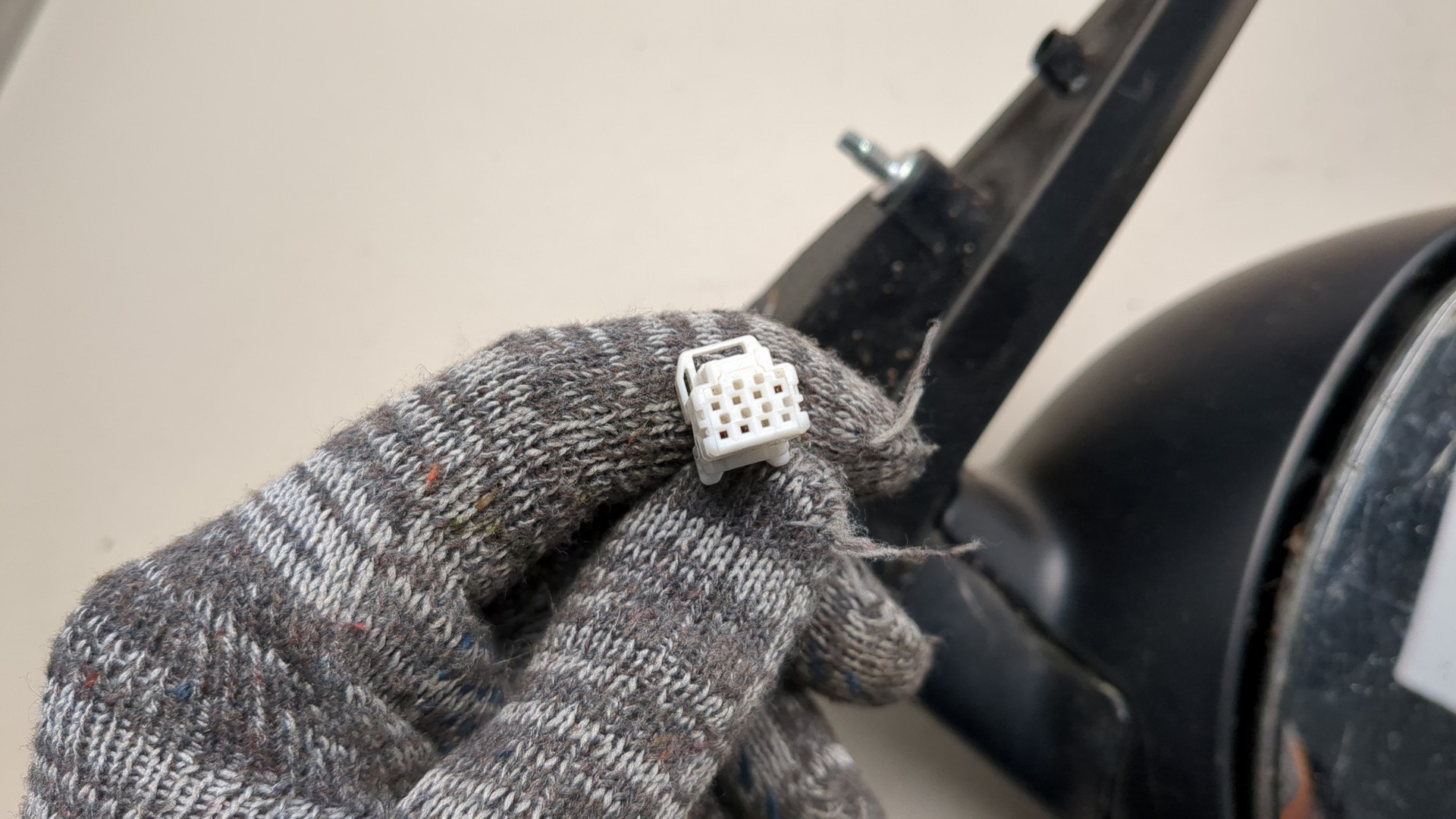 Зеркало правое электрическое