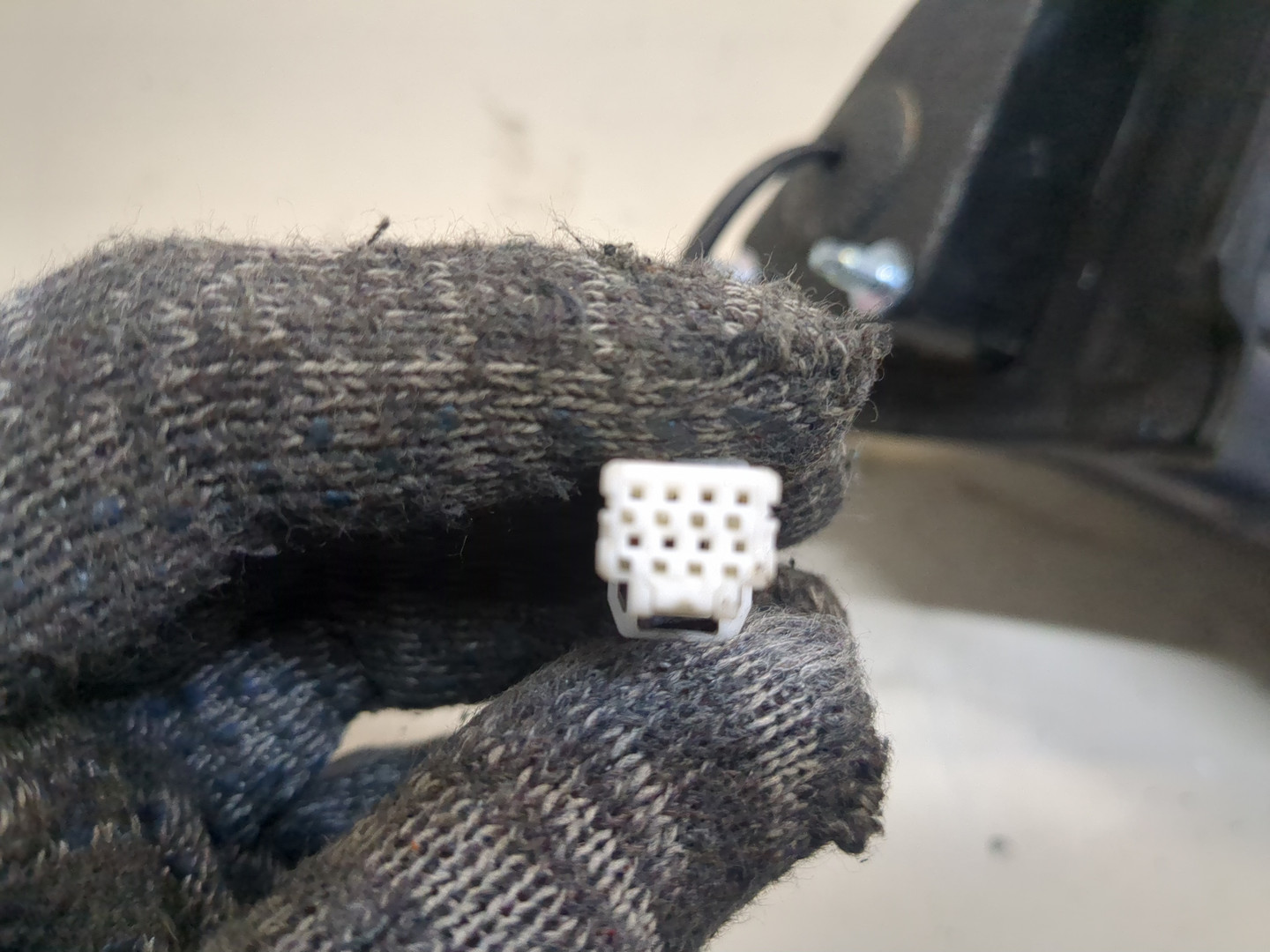 Зеркало правое электрическое