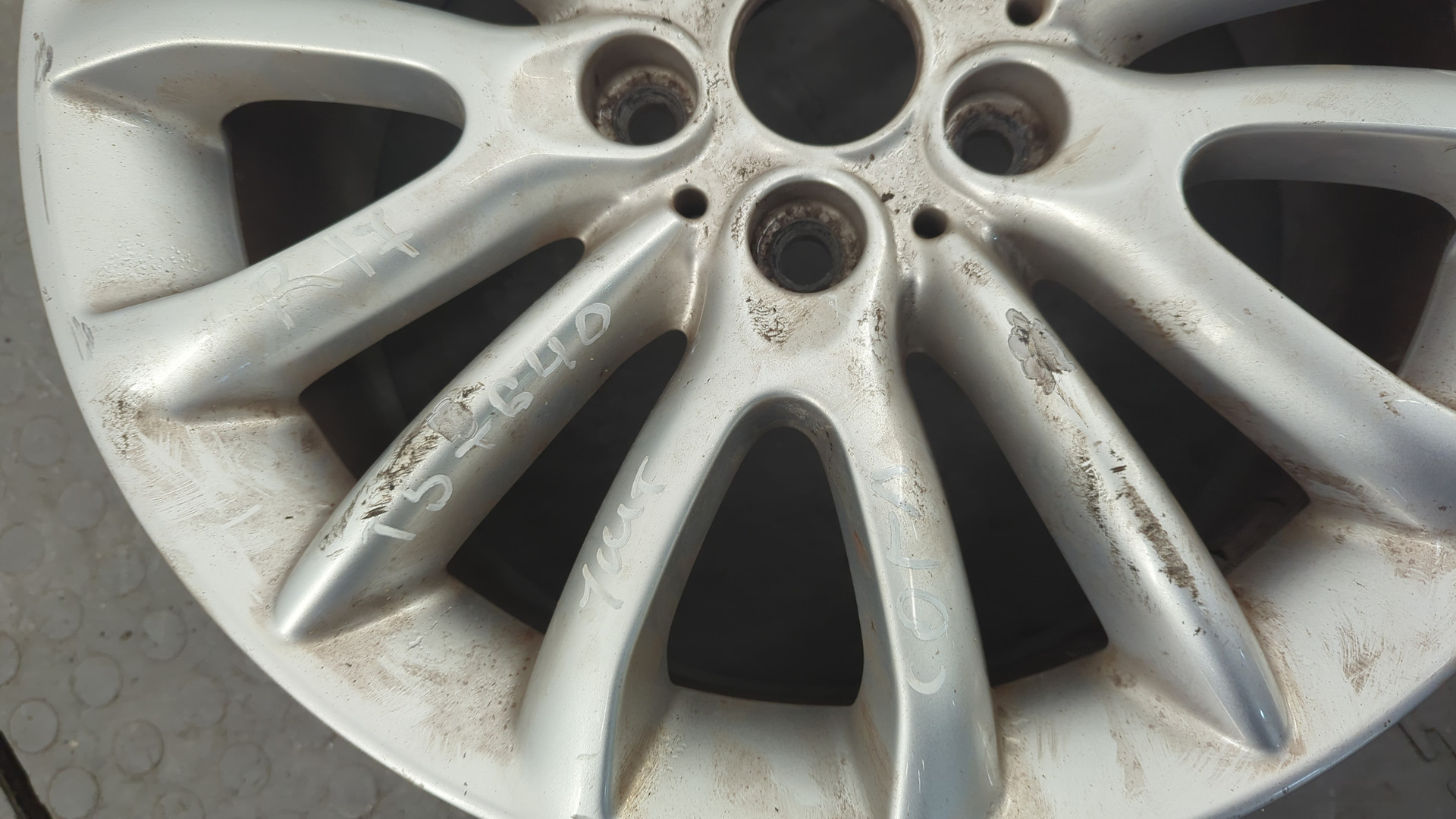 Диск колесный литой легкий сплав