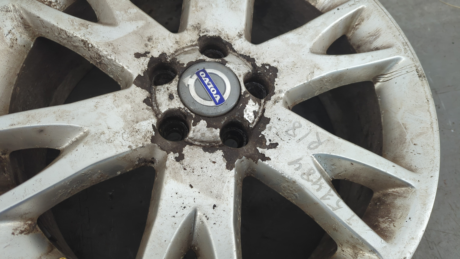 Диск колесный литой легкий сплав