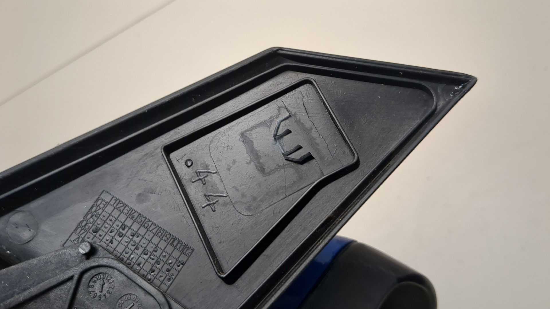 Зеркало правое электрическое