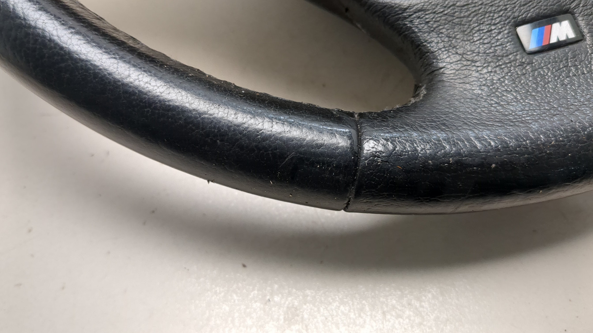 Рулевое колесо (руль)