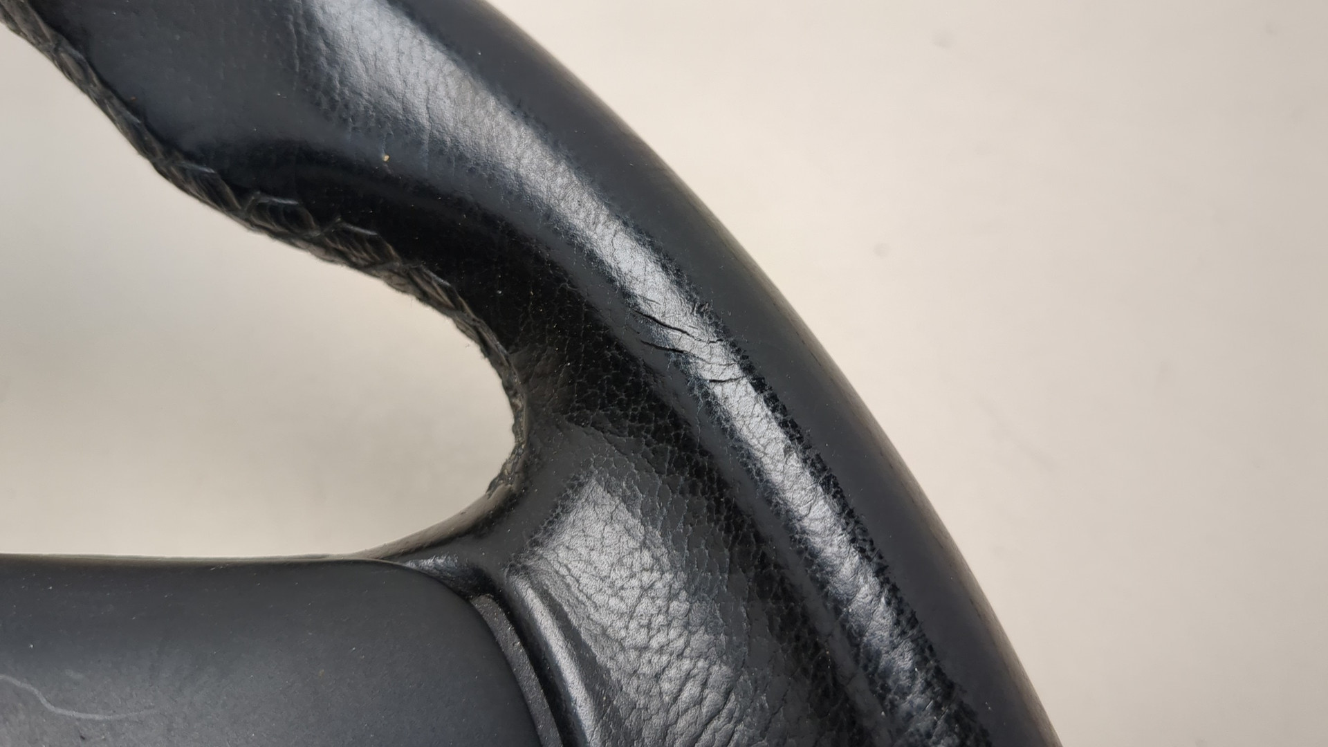 Рулевое колесо (руль)