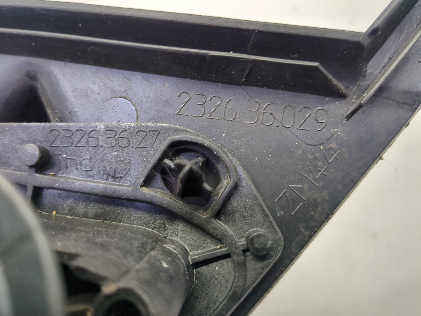 Зеркало левое электрическое