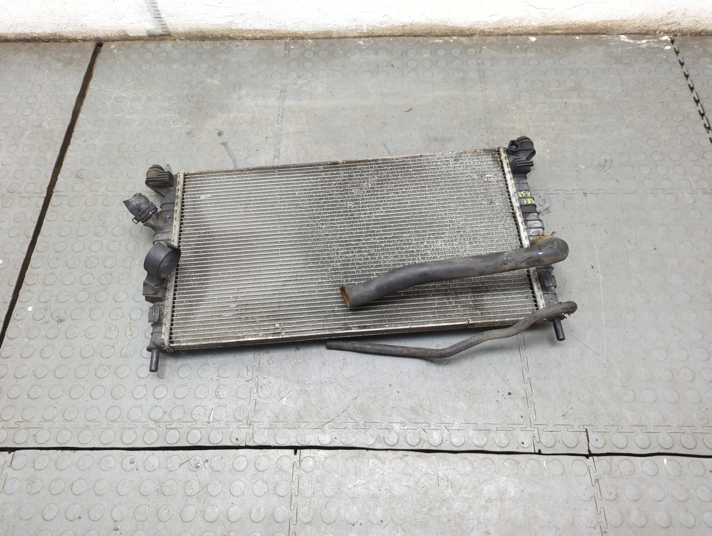 Радиатор охлаждения двигателя основной