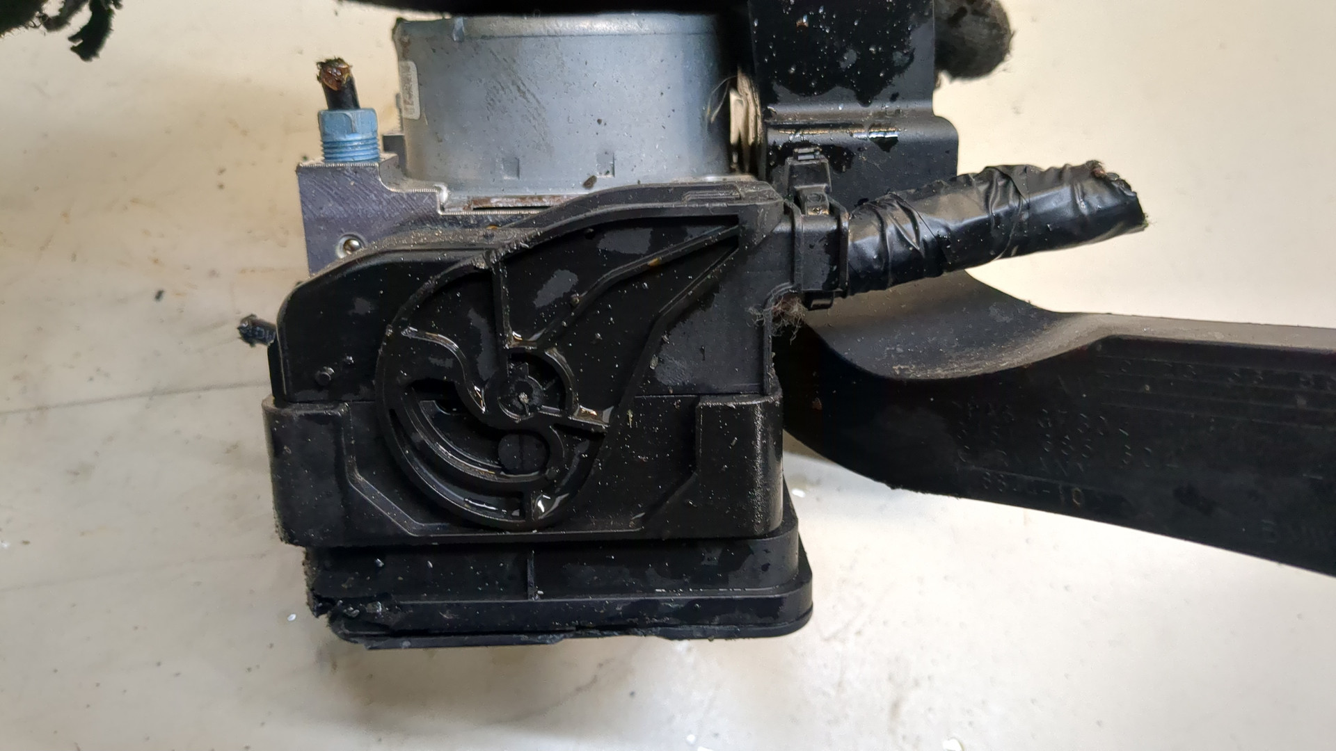 Блок ABS (насос)