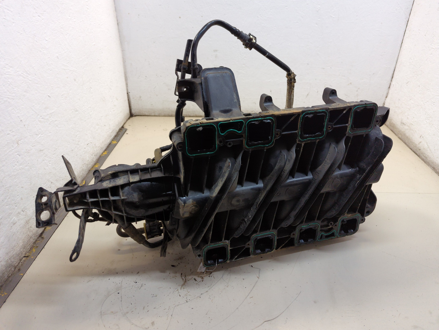 Коллектор впускной