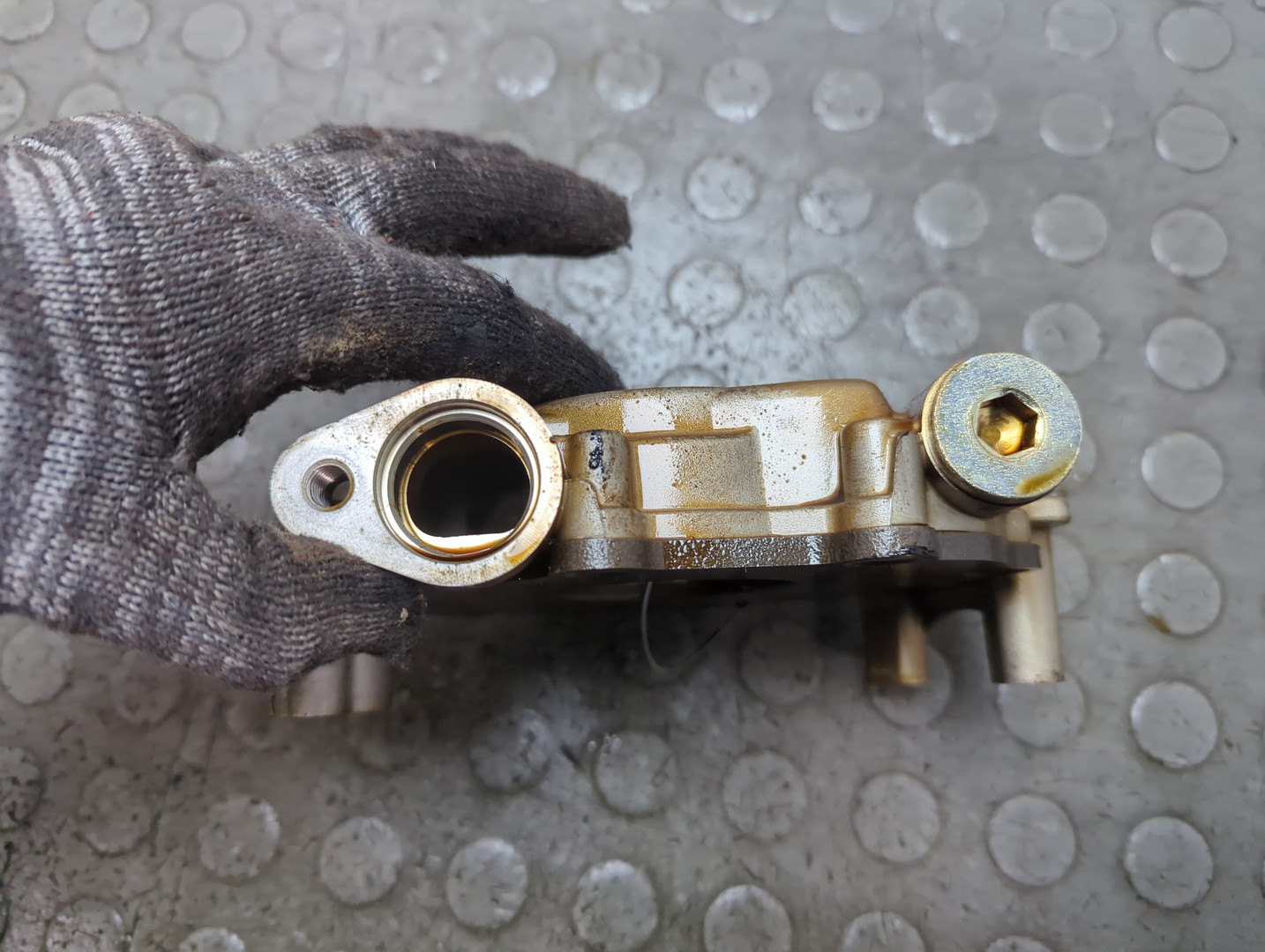 Насос масляный