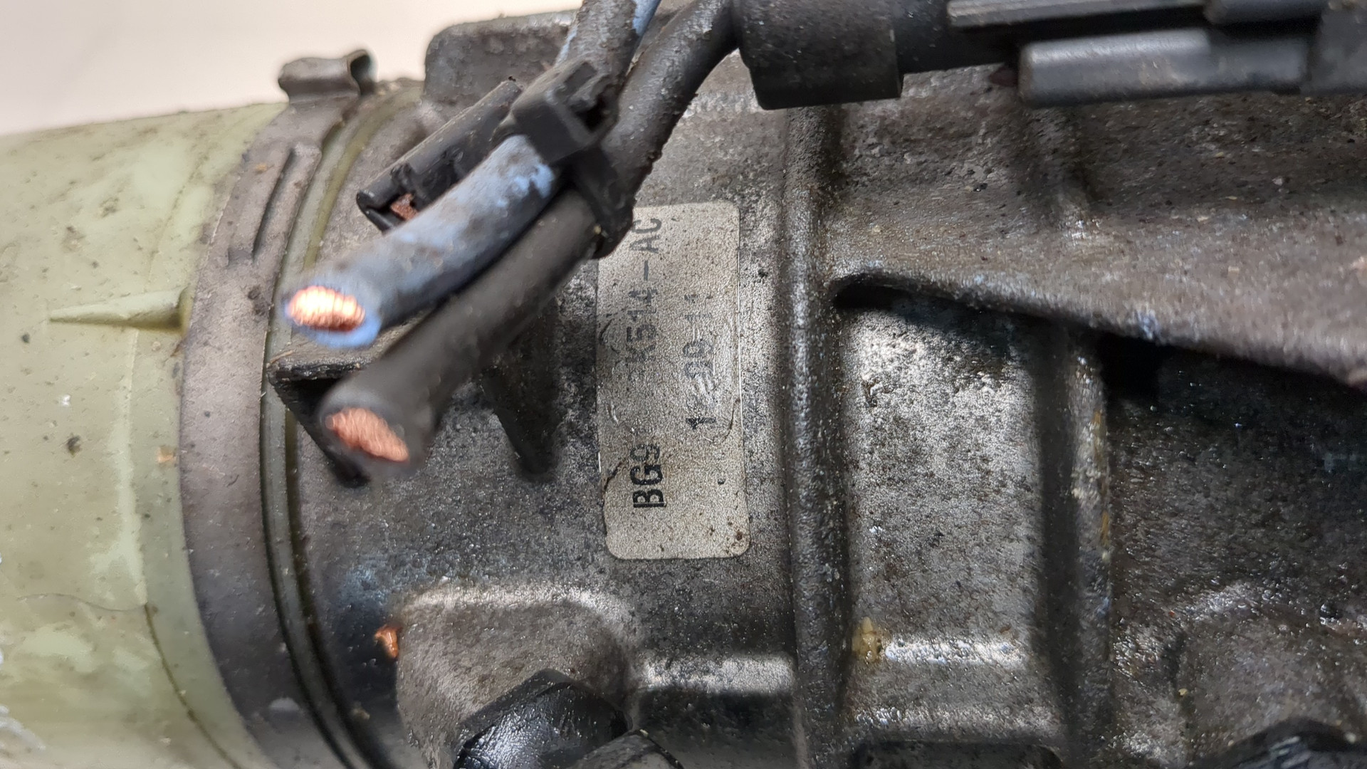 Насос ГУР (гидроусилитель руля)