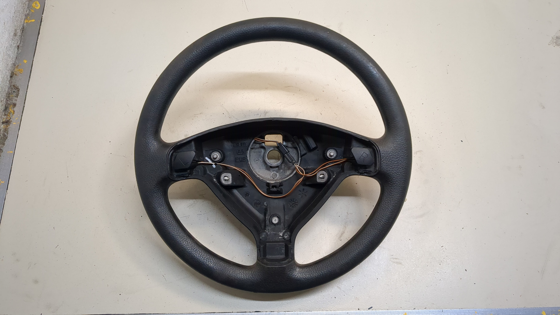 Рулевое колесо (руль)