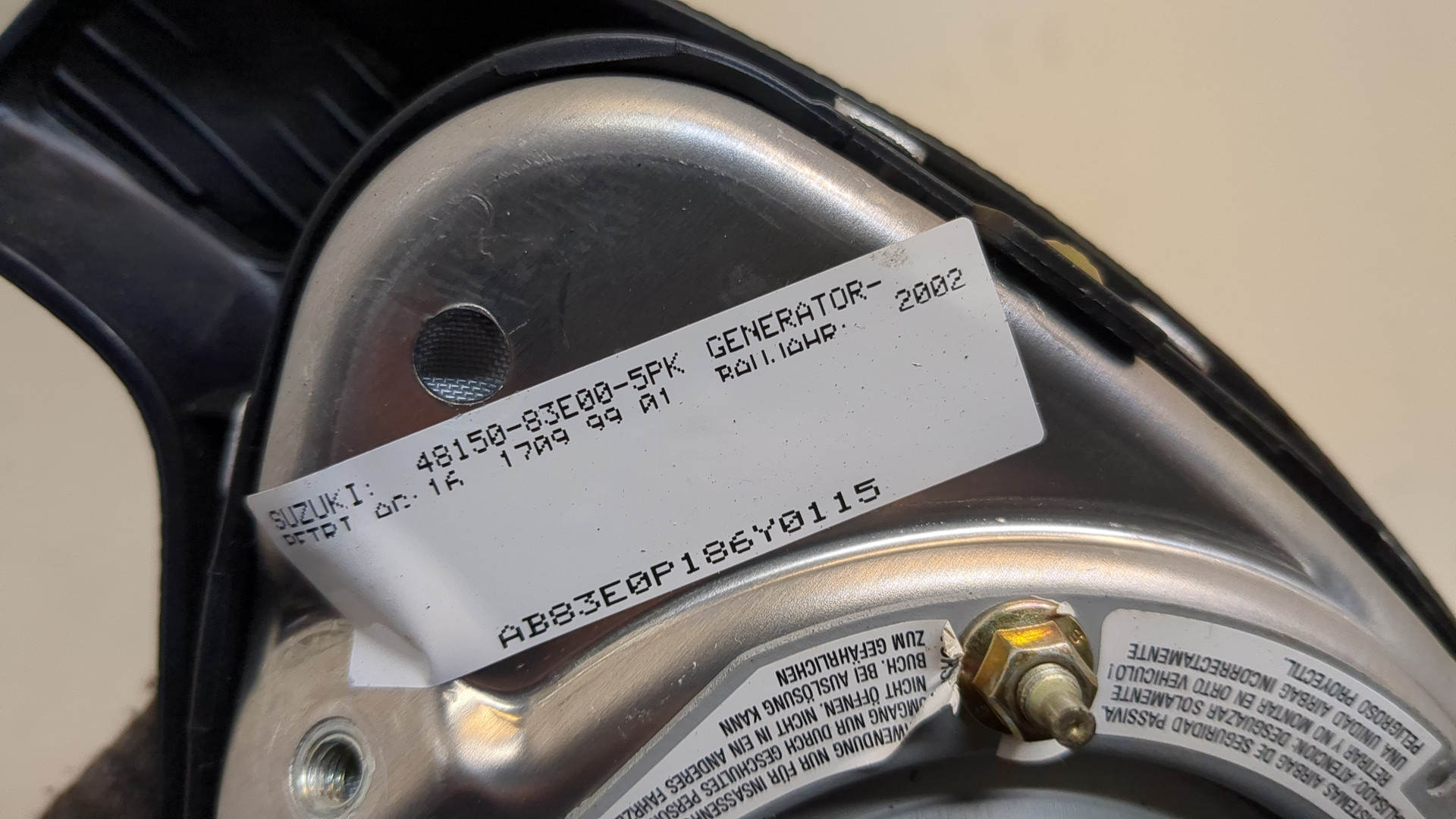 Подушка безопасности в рулевое колесо