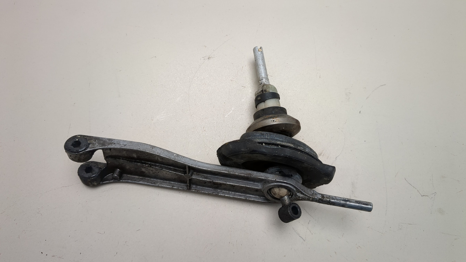 Кулиса МКПП / АКПП