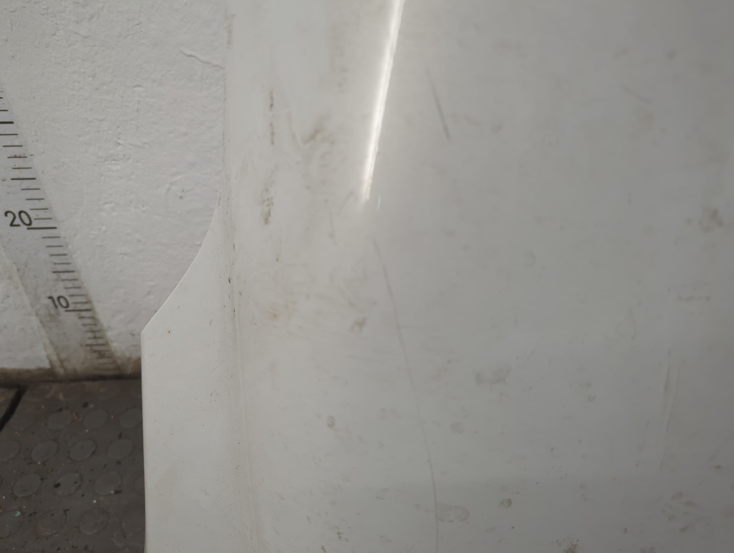 Крыло переднее правое