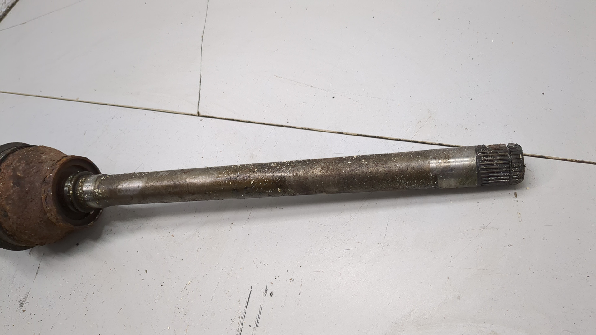 Полуось передняя правая