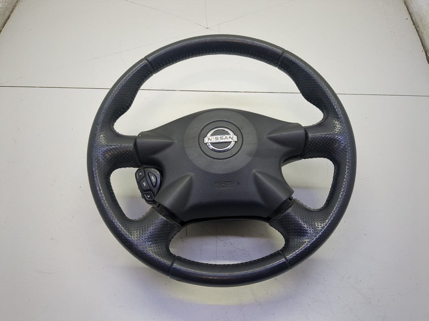 Рулевое колесо (руль)