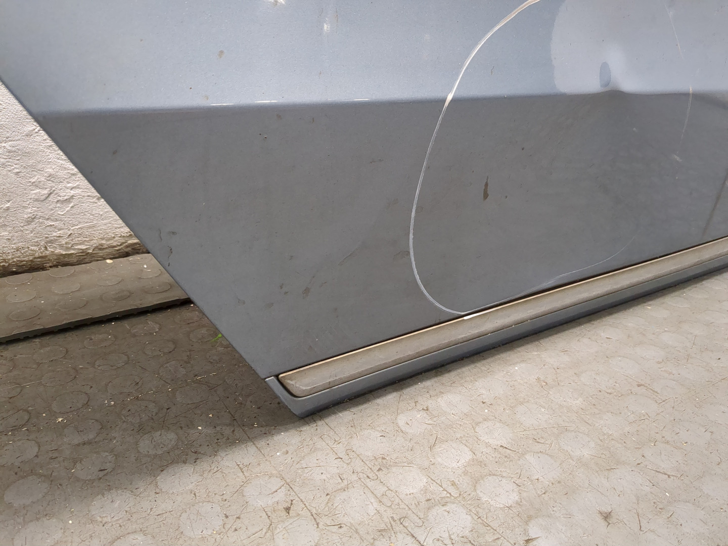 Дверь задняя правая