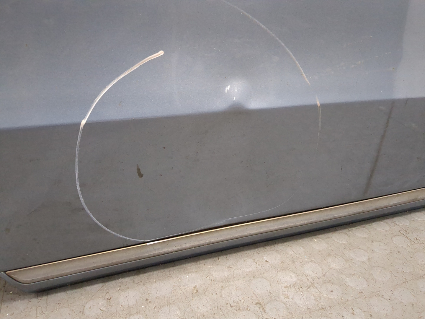 Дверь задняя правая