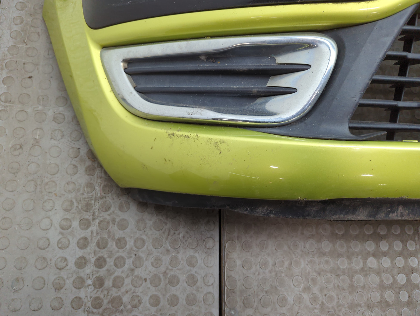 Бампер передний