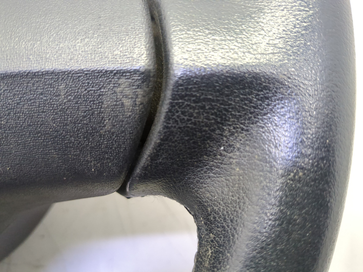 Рулевое колесо (руль)