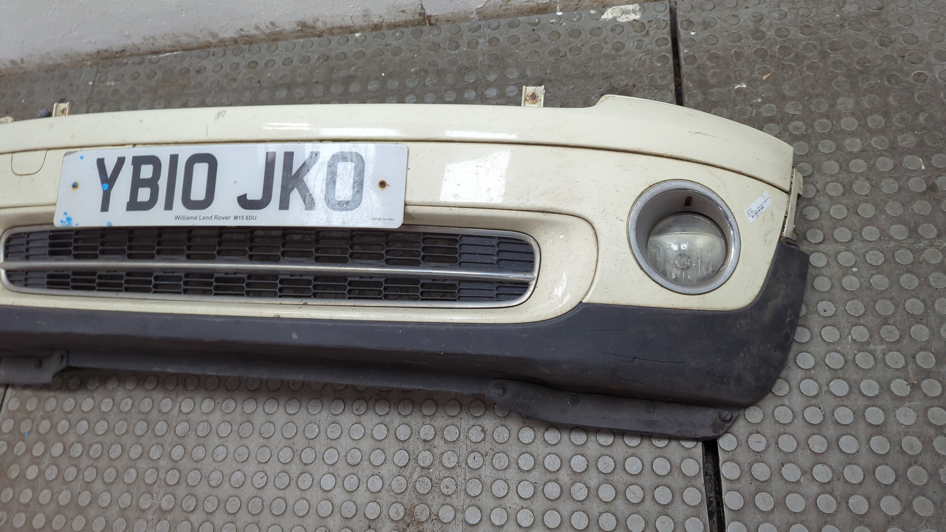 Бампер передний