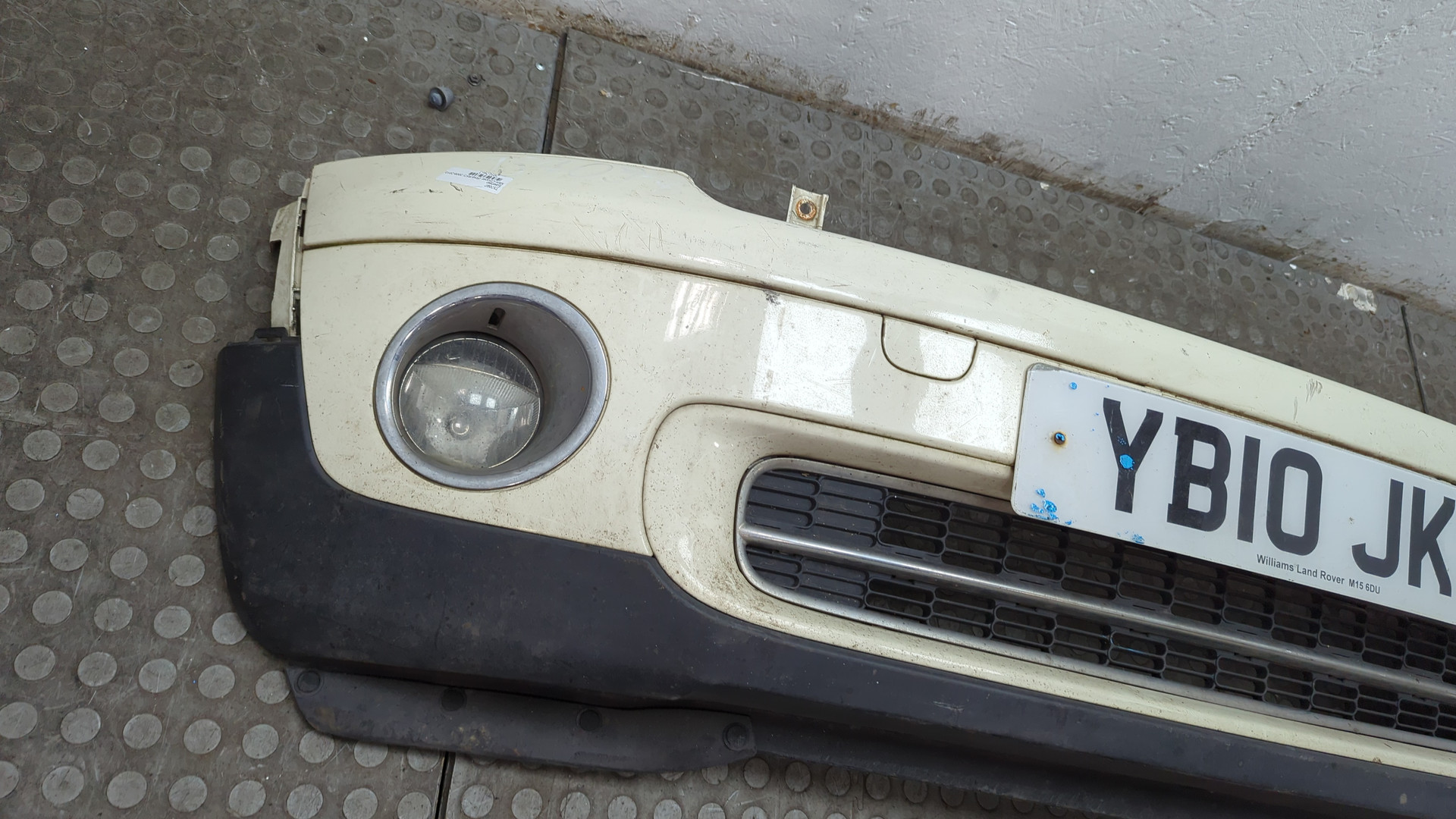 Бампер передний