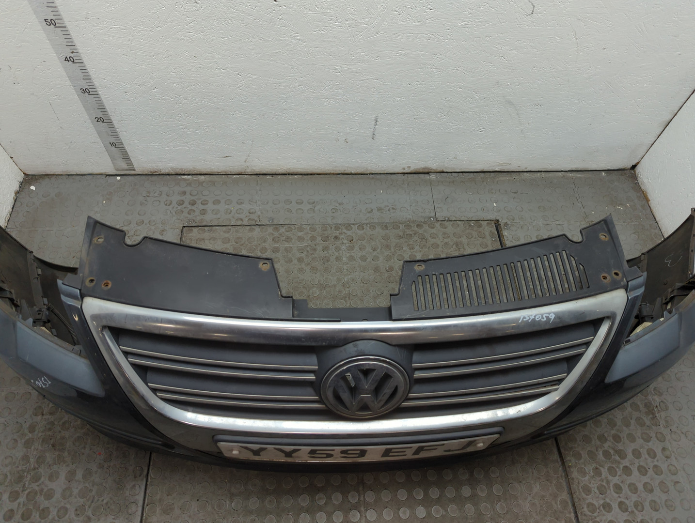 Бампер передний