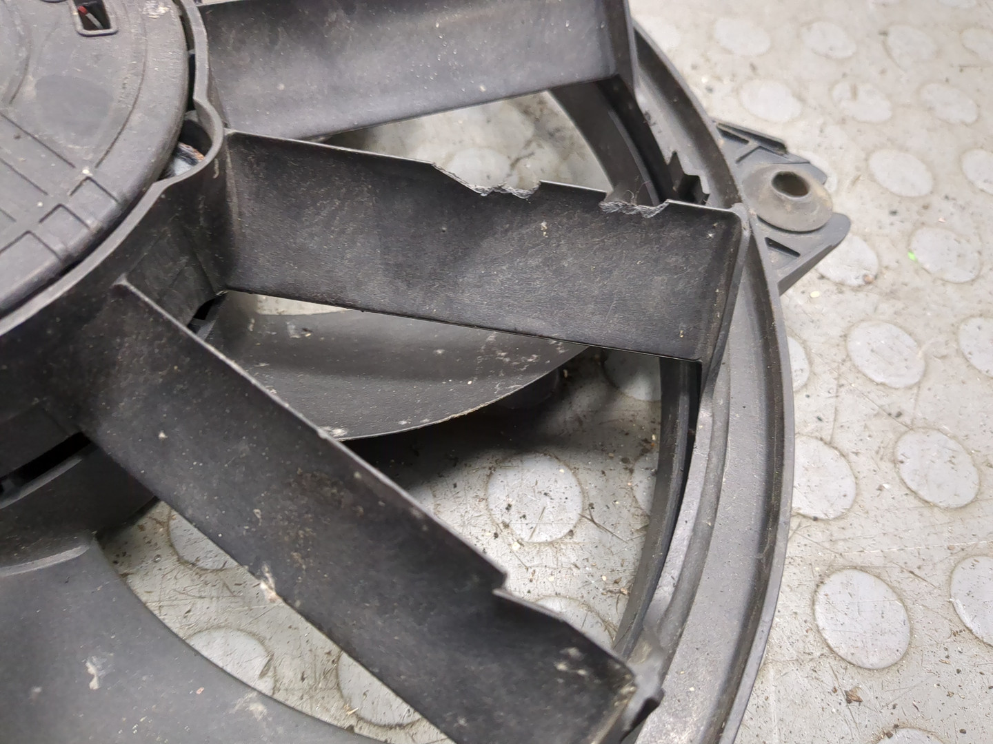 Вентилятор радиатора