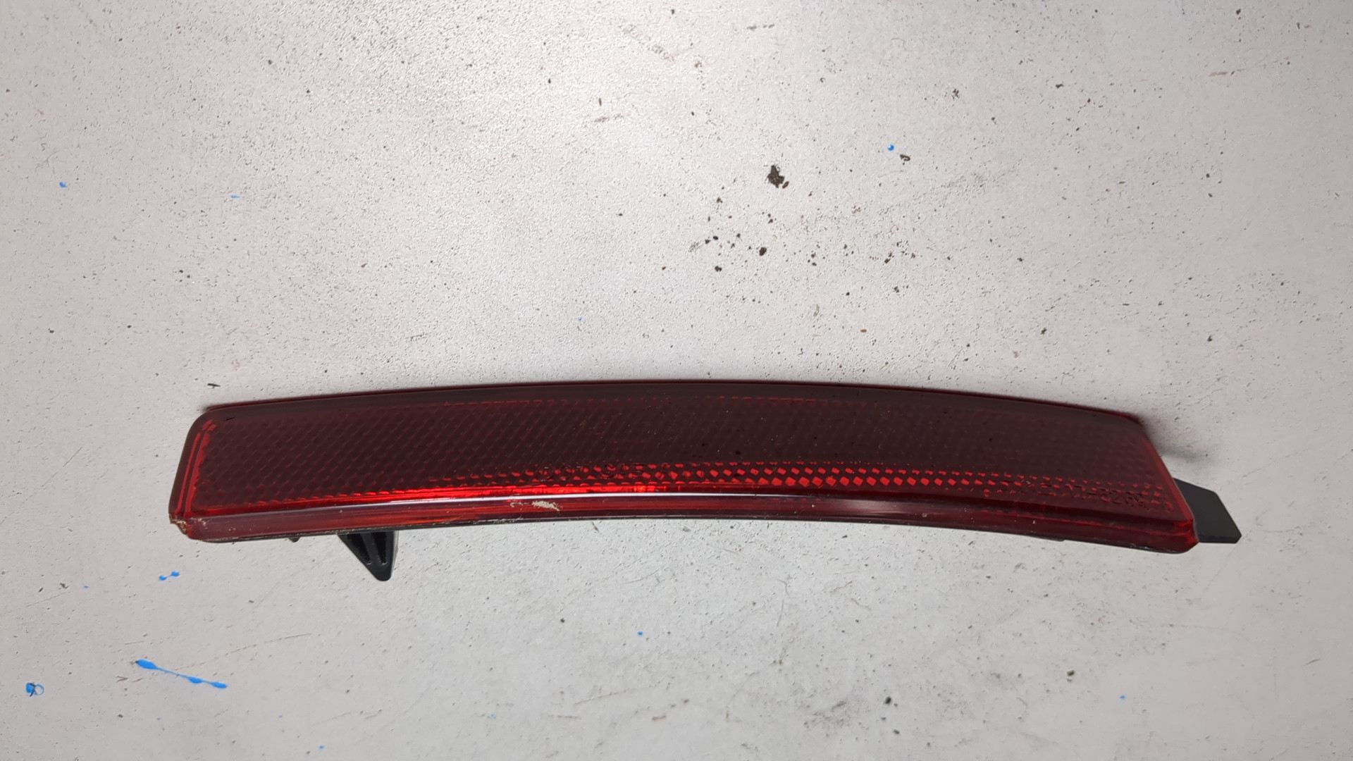 Отражатель в бампер задний правый