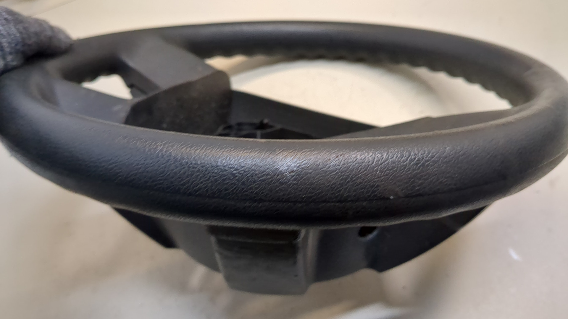 Рулевое колесо (руль)