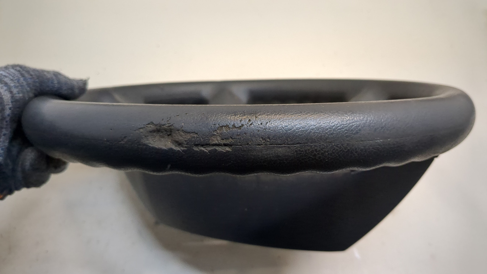 Рулевое колесо (руль)