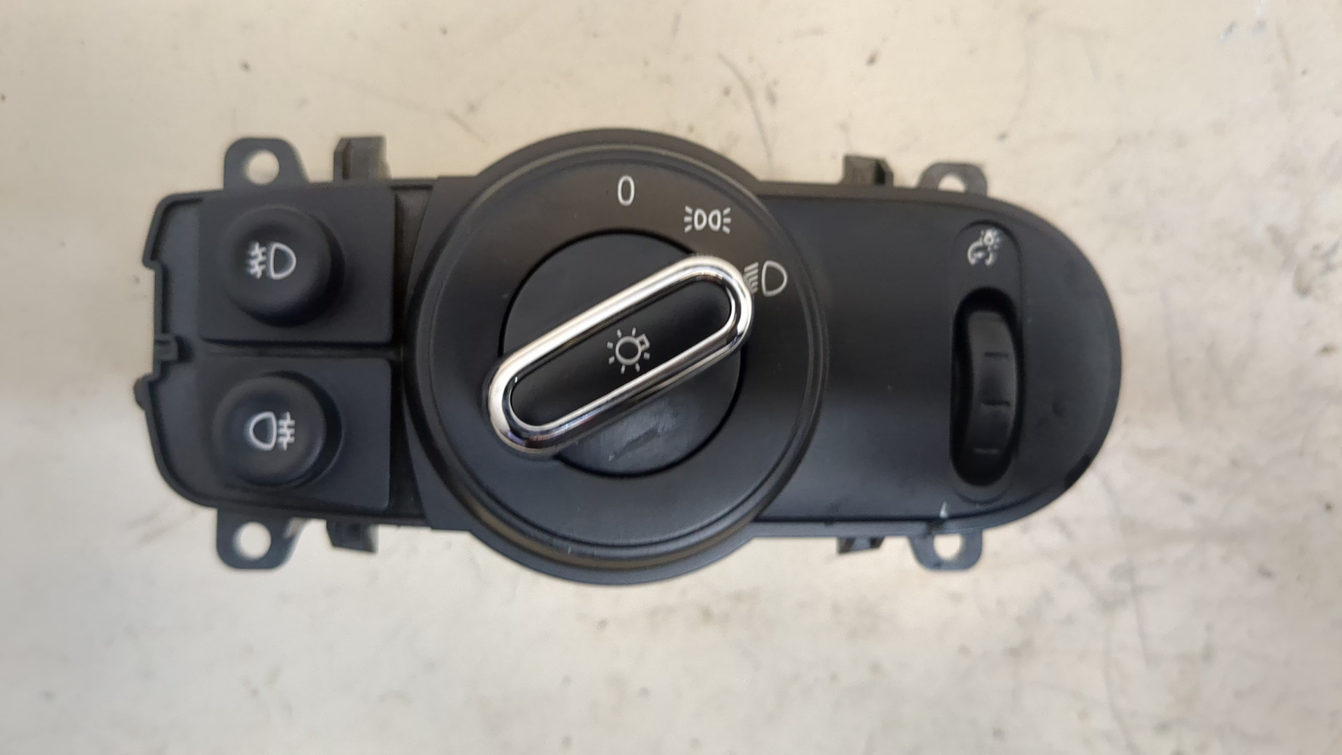 Переключатель света фар