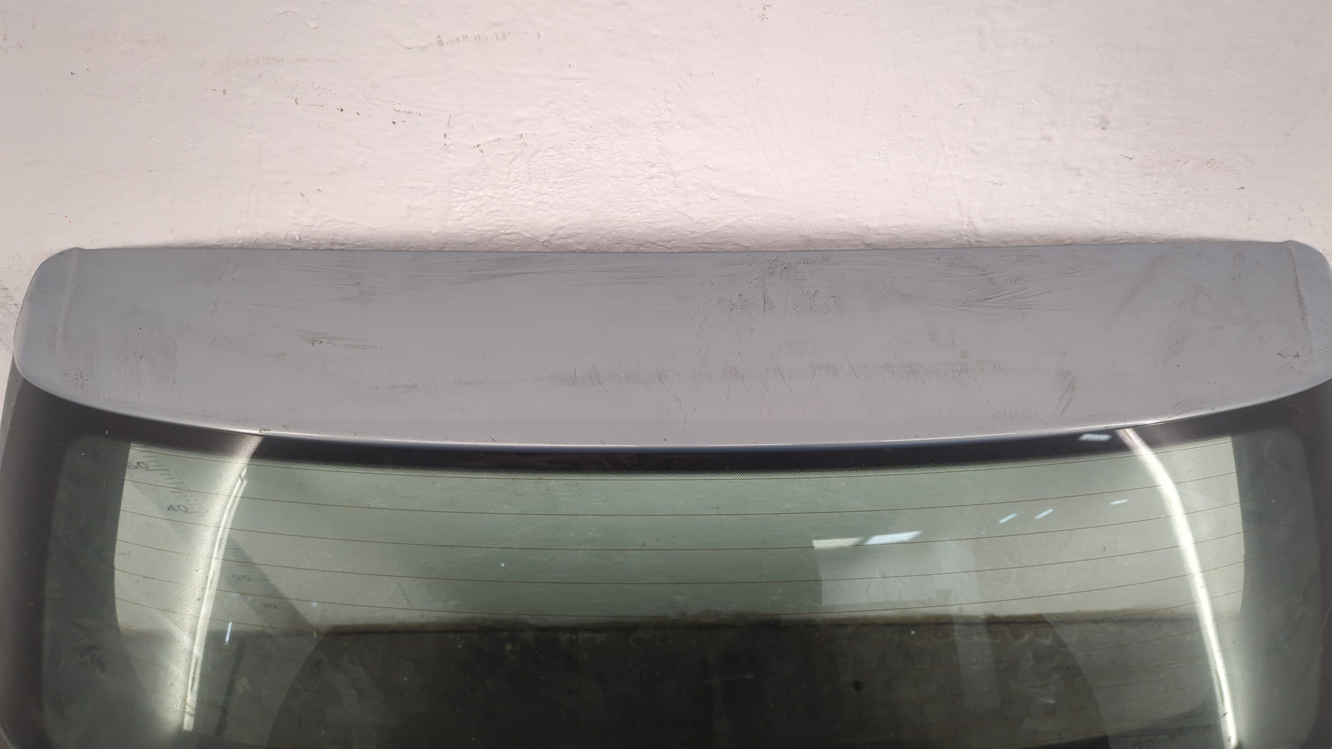 Дверь багажника