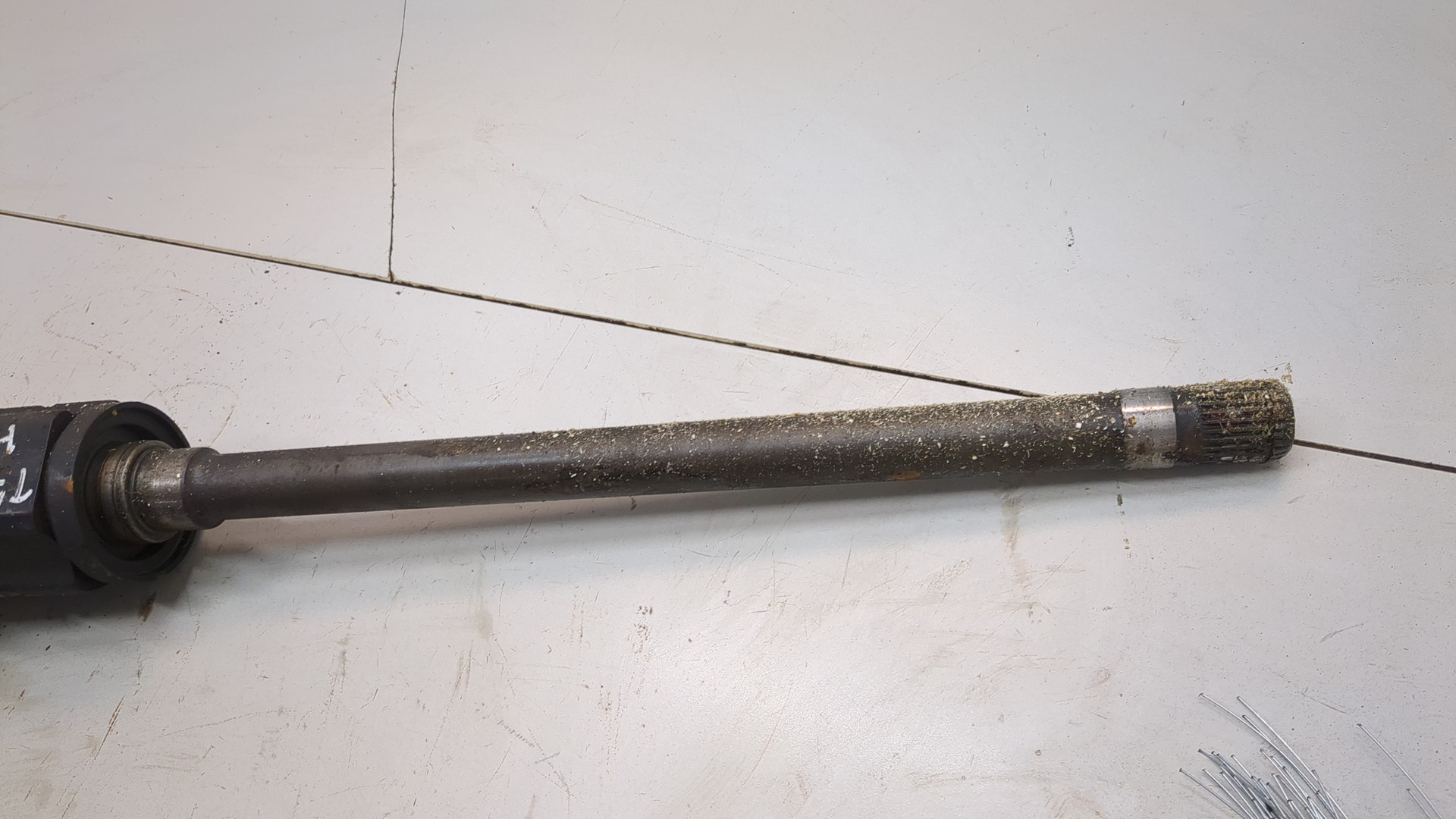 Полуось передняя правая