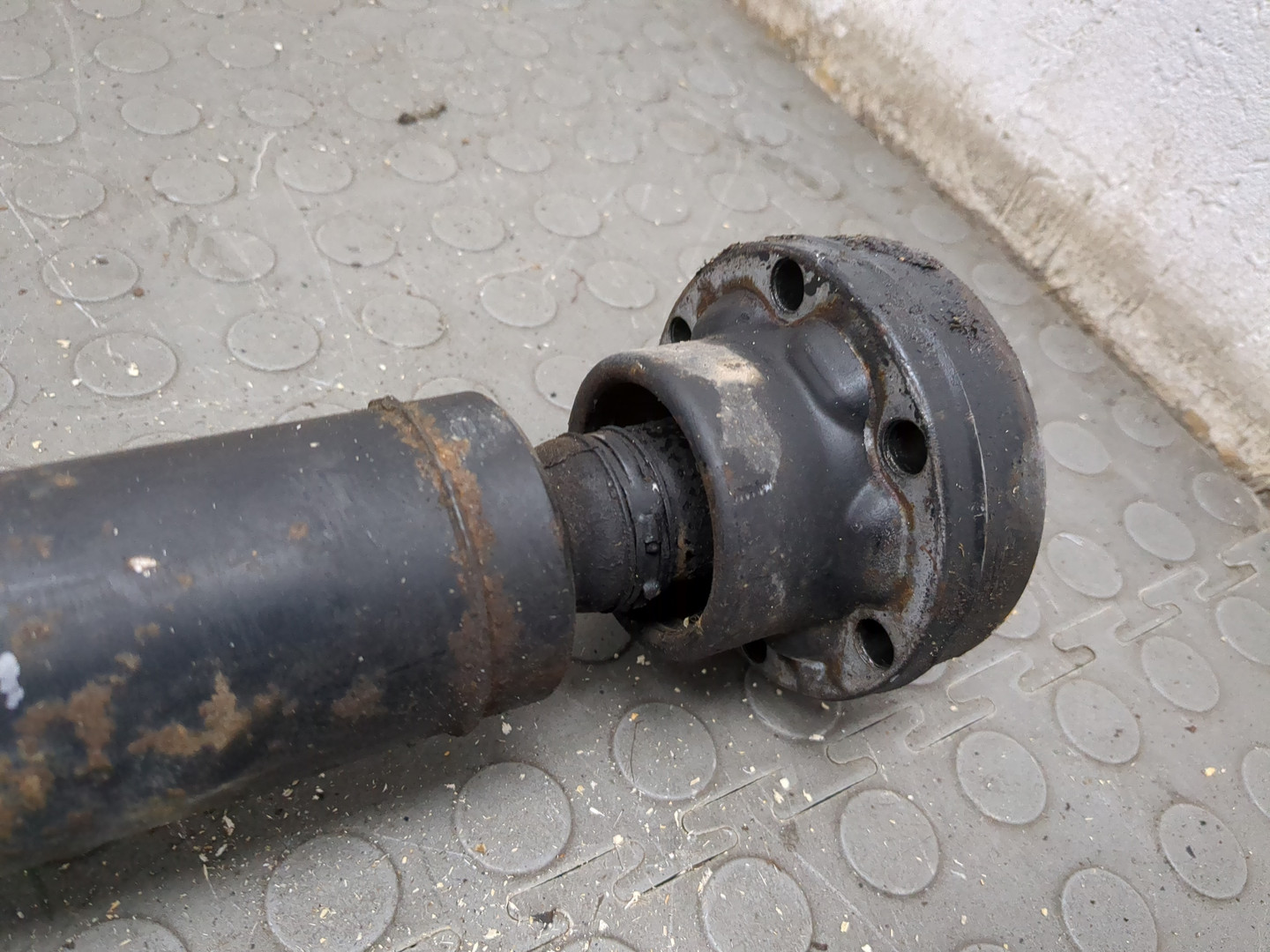 Вал карданный задний