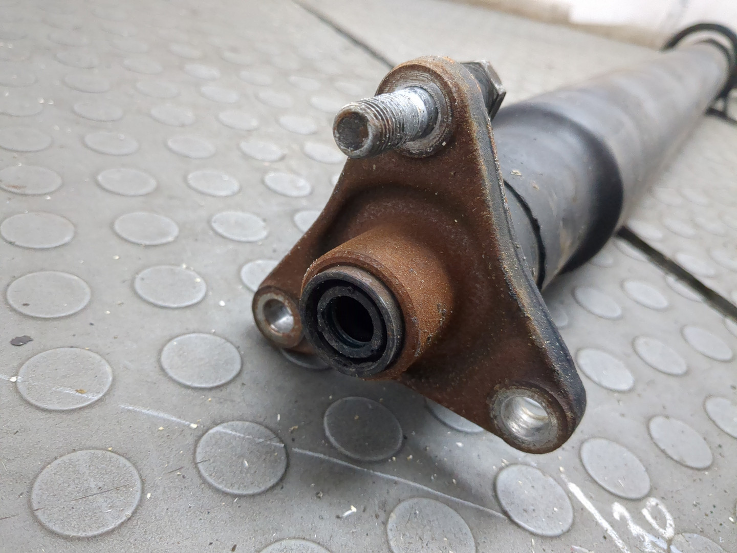 Вал карданный задний