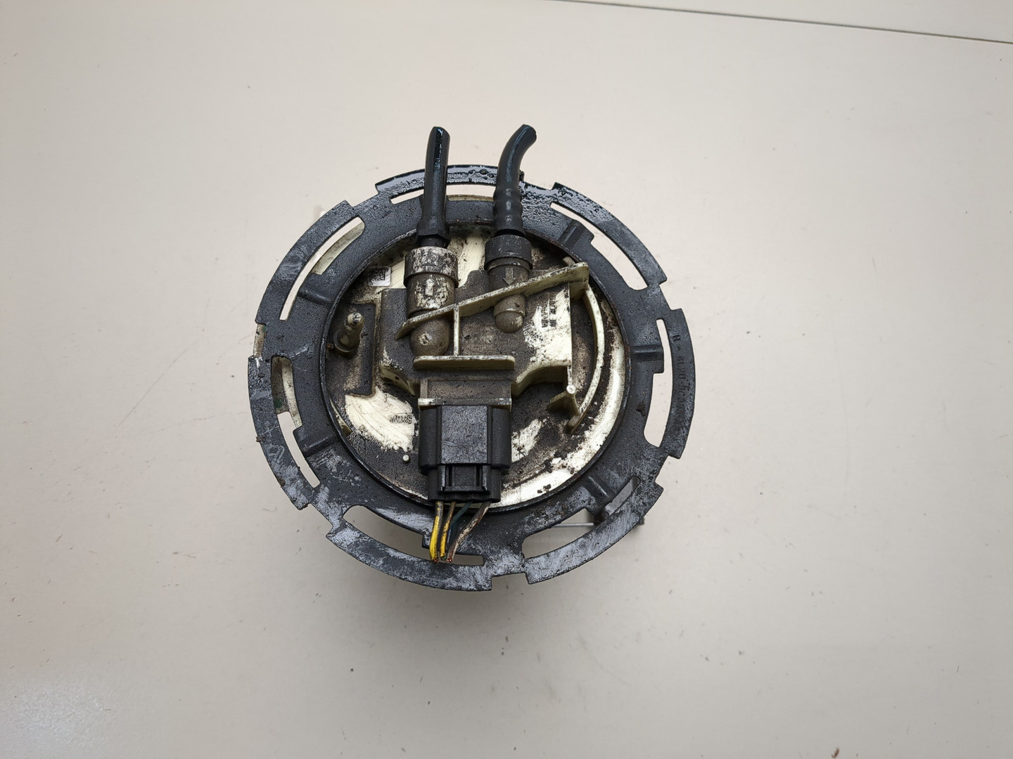 Насос топливный электрический