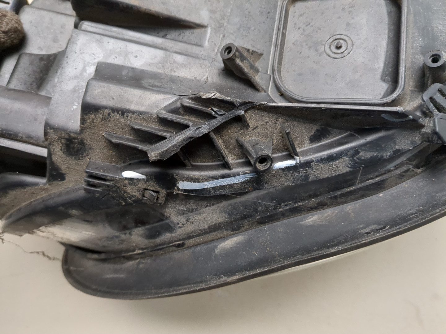 Фара правая