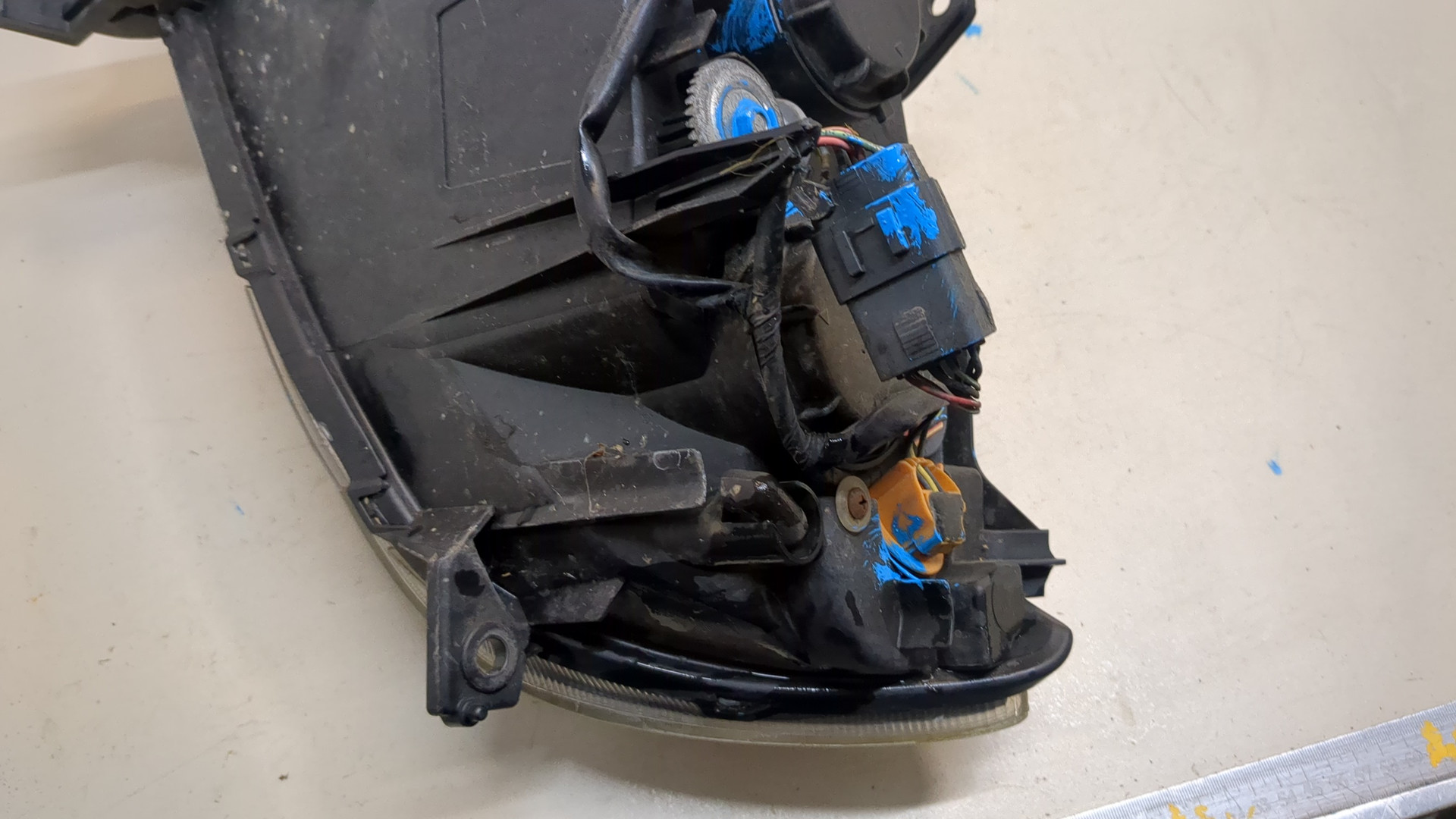 Фара правая