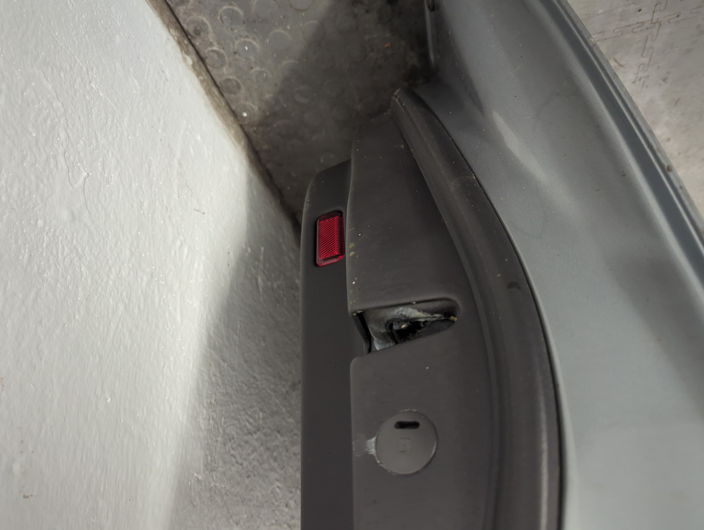 Дверь передняя левая