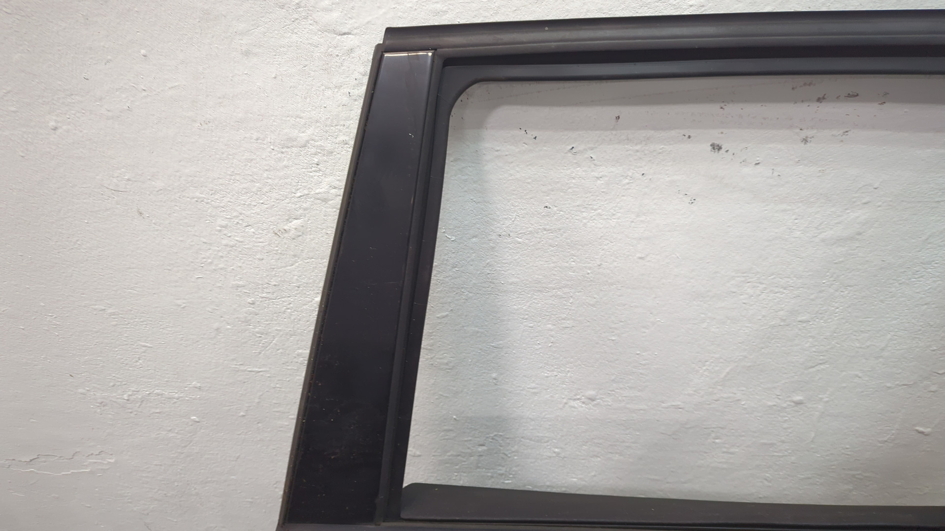 Дверь задняя левая