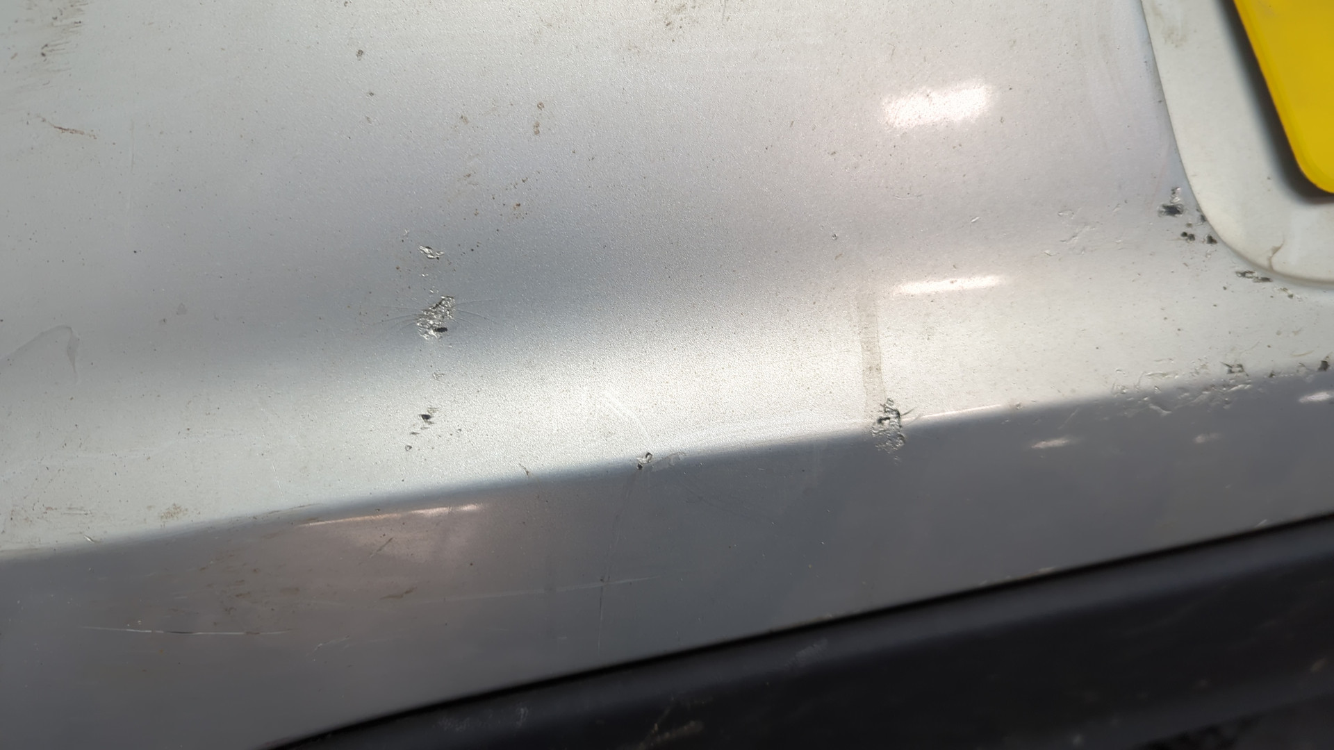 Бампер задний