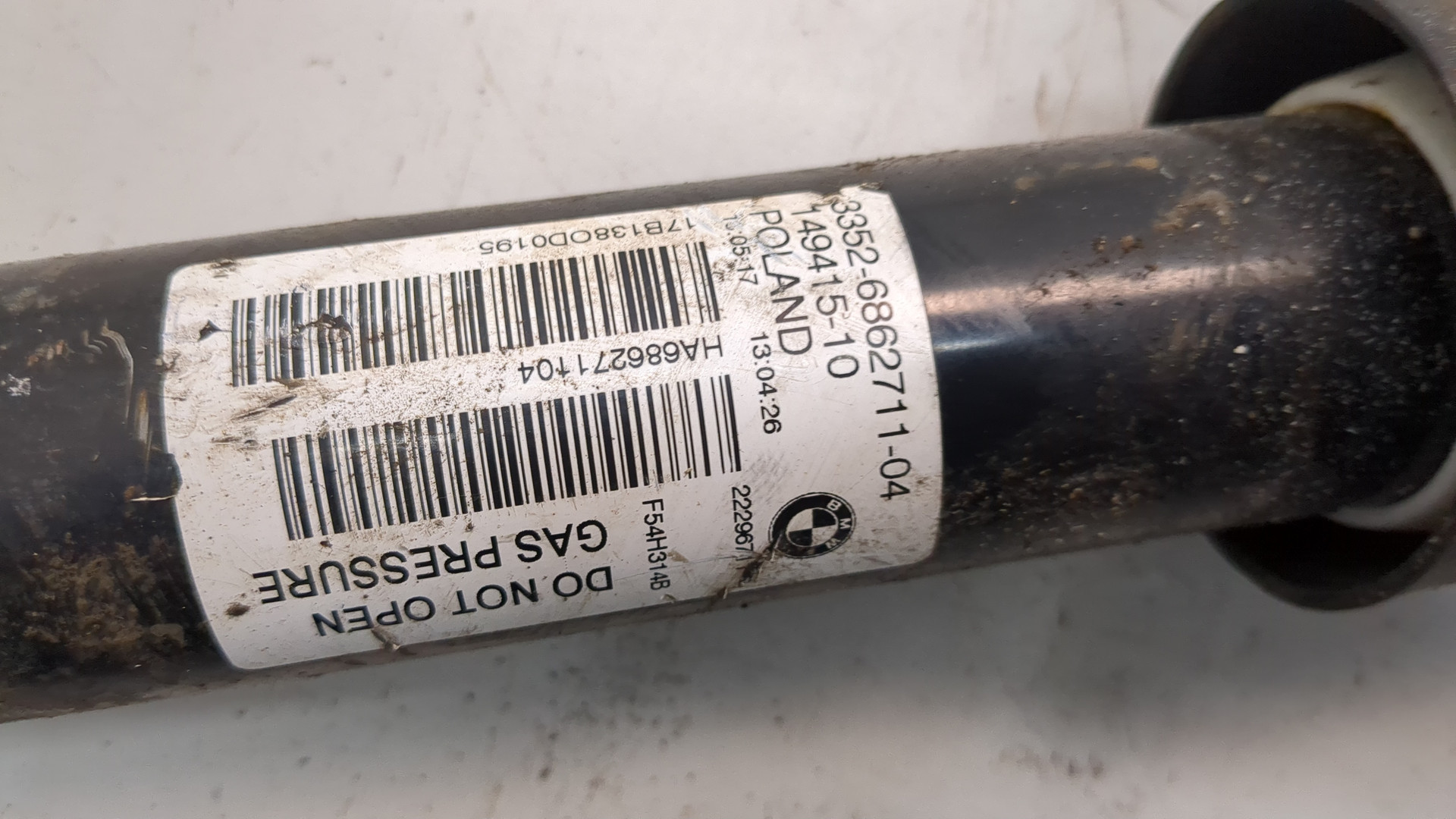 Амортизатор задний (стойка)