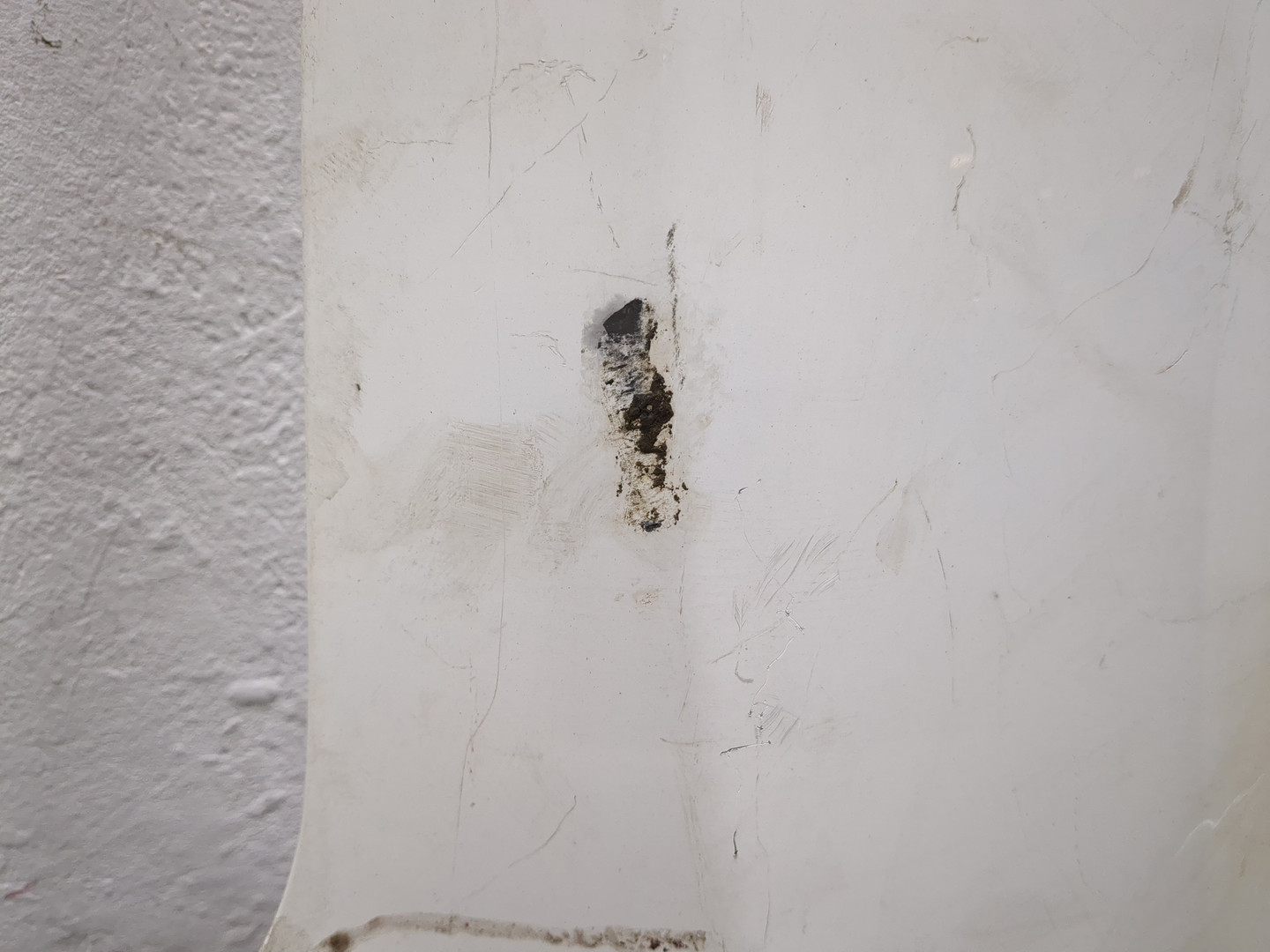 Крыло переднее правое