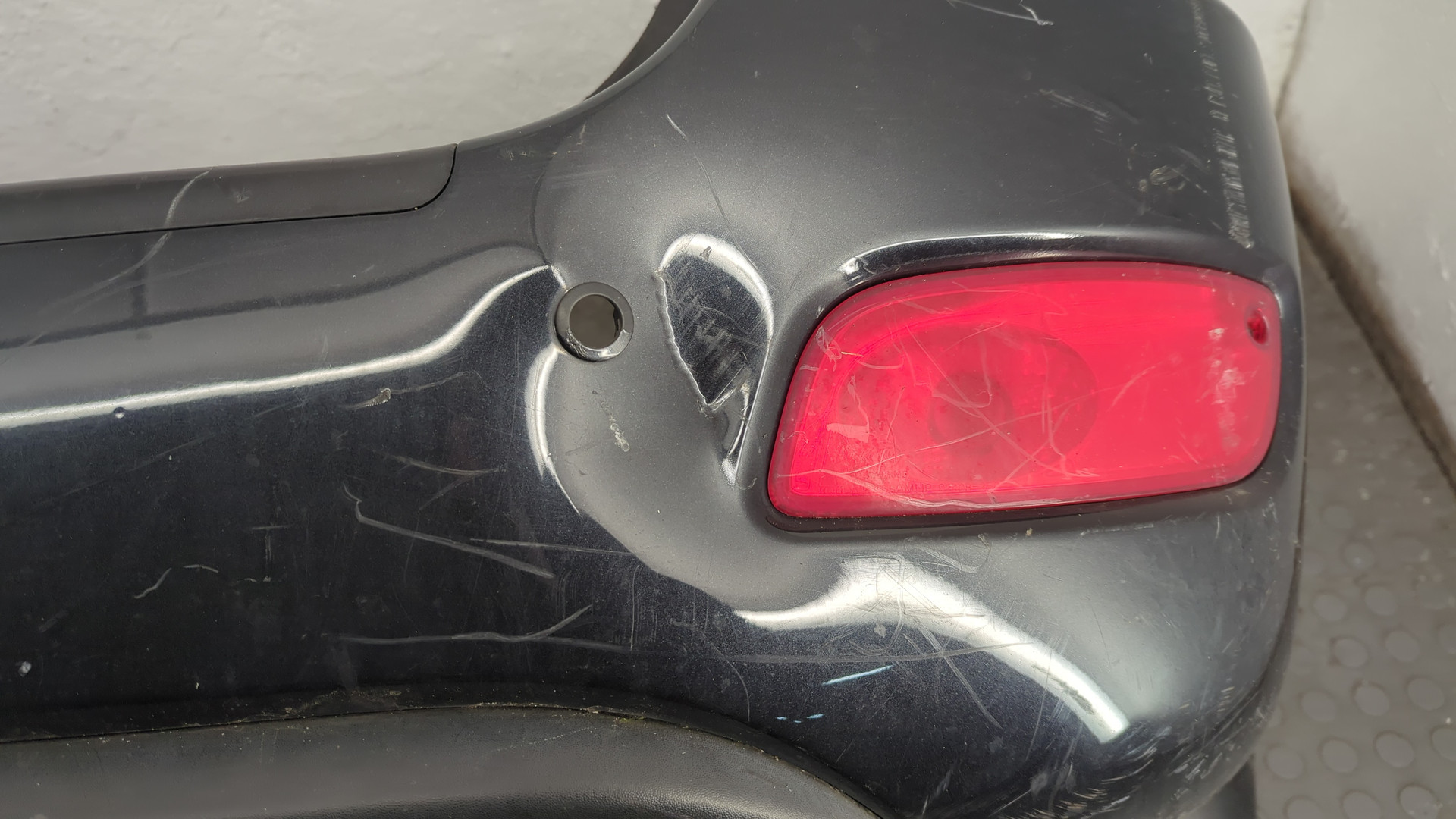 Бампер задний