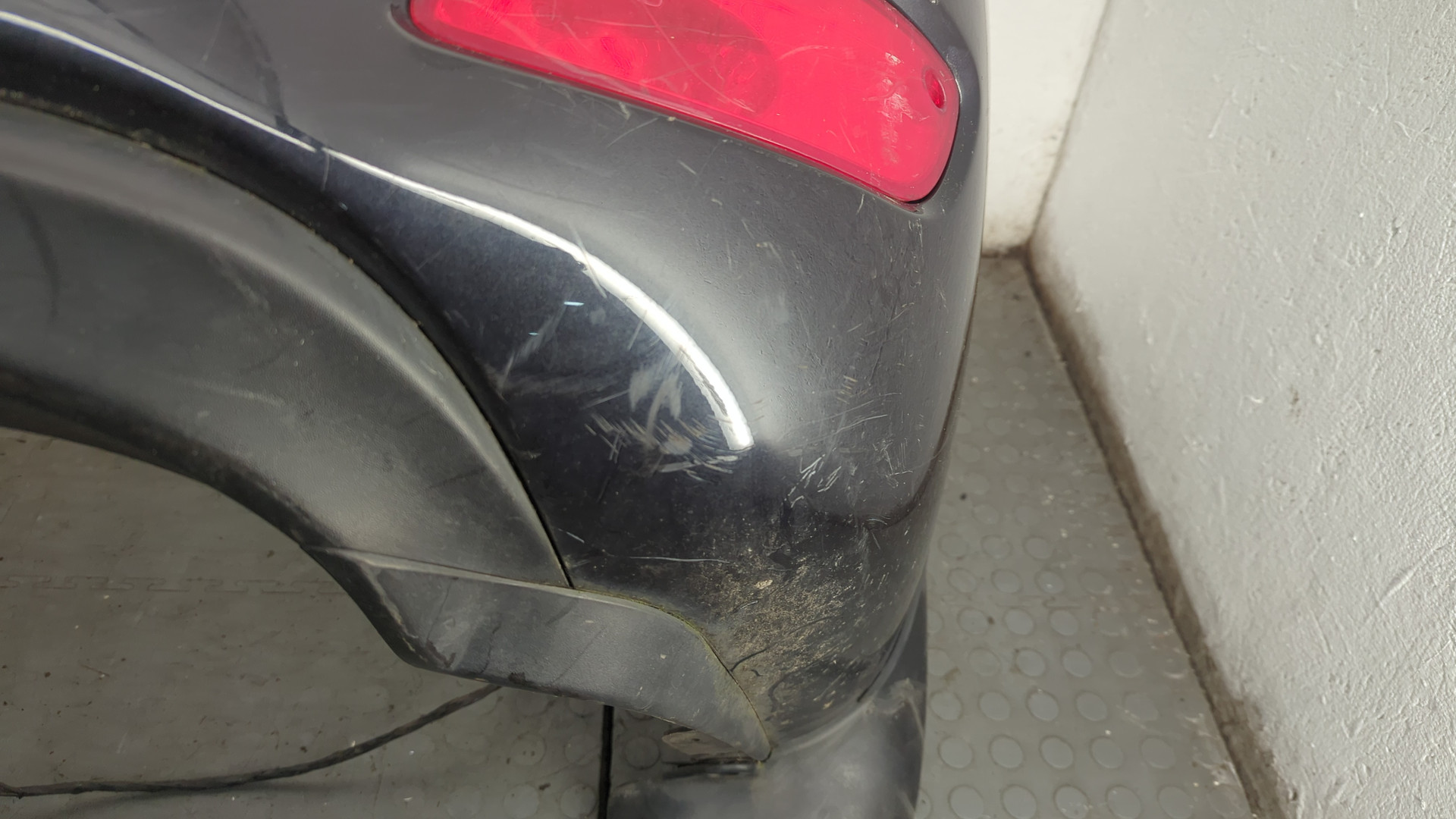 Бампер задний